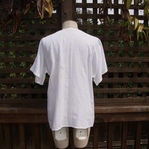 VINTAGE White Hand Embroidered Floral Dolman Blouse sz L Women's Top - Picture 4 of 4